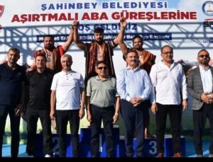 GÜREŞÇİLER ŞAHİNBEY ER MEYDANINDA BULUŞTU