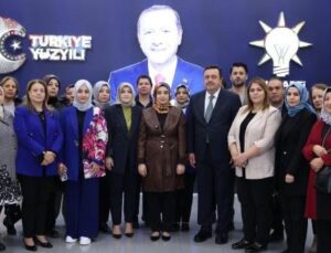 AK PARTİLİ KADINLARDAN 25 KASIM AÇIKLAMASI